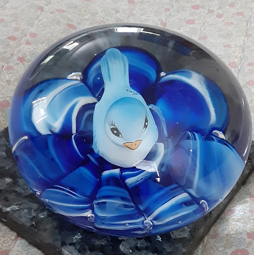 Very rare vintage Joe St. Claire handmade paperweight with blue bird on blue bed